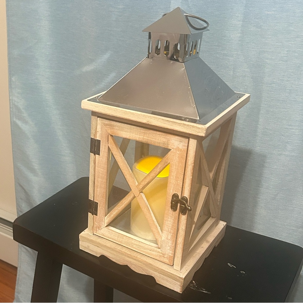 🔥Wooden Lantern Silver Top & Flameless Candle